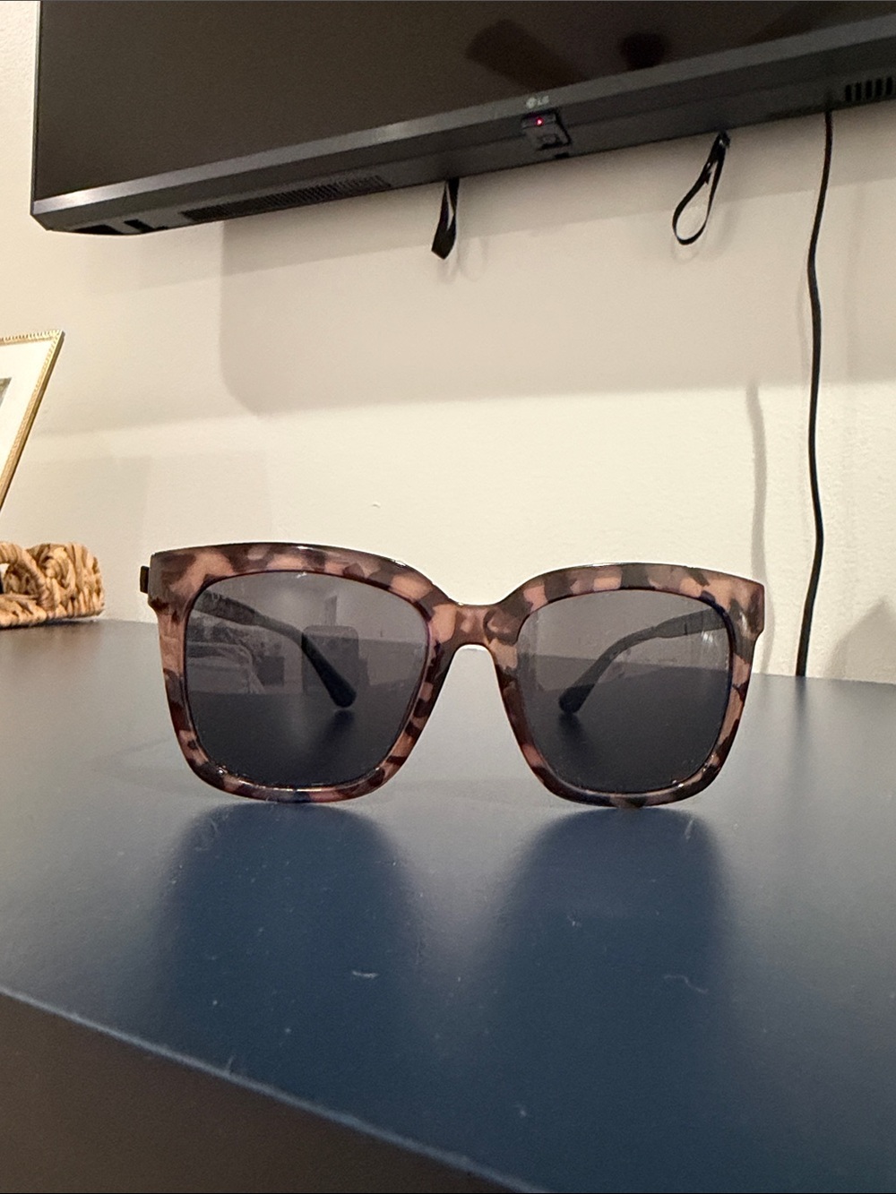 Diff Meredith Square Sunglasses in Himalayan / Espresso Tortoise and dark lens